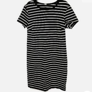 Old Navy Black and White Stripped Stretch Short Sleeve Form Fitting Dress